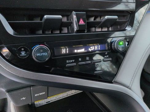 Certified 2021 Toyota Camry XSE image 23