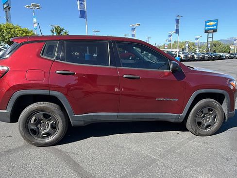 Used 2020 Jeep Compass Sport w/ Cold Weather Group AWD/4WD image 4