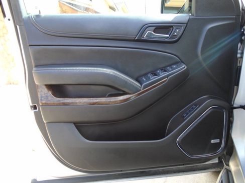 Used 2015 Chevrolet Suburban LT w/ Texas Edition RWD image 30