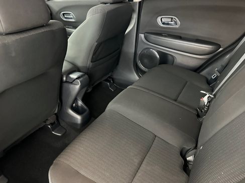 Used 2018 Honda HR-V EX image 26