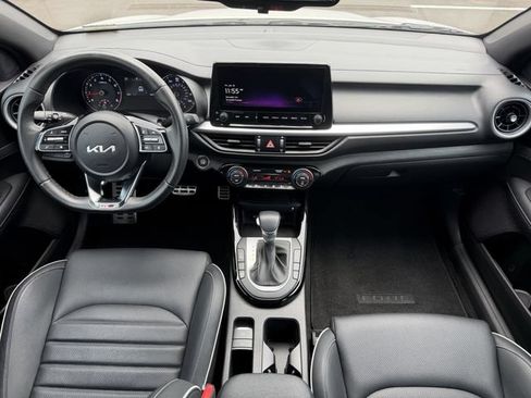 Used 2023 Kia Forte GT-Line w/ GT-Line Premium Package FWD image 24