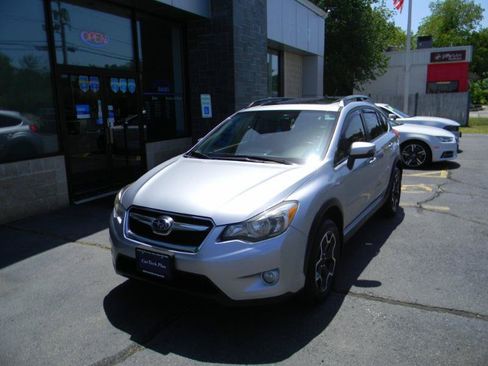 Used 2015 Subaru Crosstrek 2.0i Limited AWD/4WD image 4