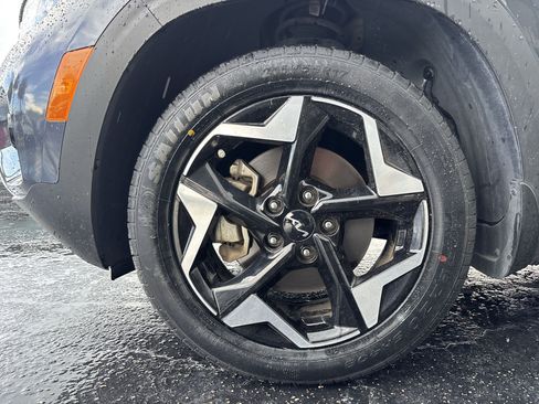 Used 2024 Kia Seltos EX AWD/4WD image 18
