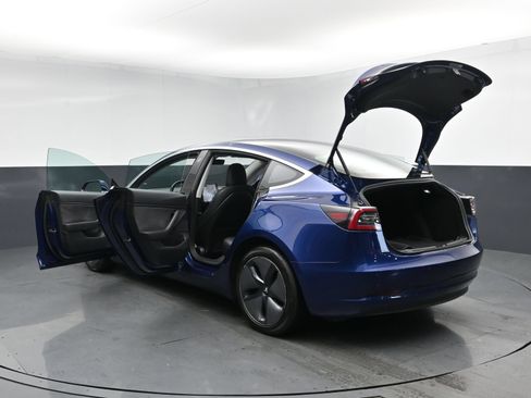 Used 2018 Tesla Model 3 Long Range AWD/4WD image 30