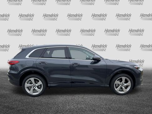 Certified 2025 Audi Q5 Premium AWD/4WD image 10