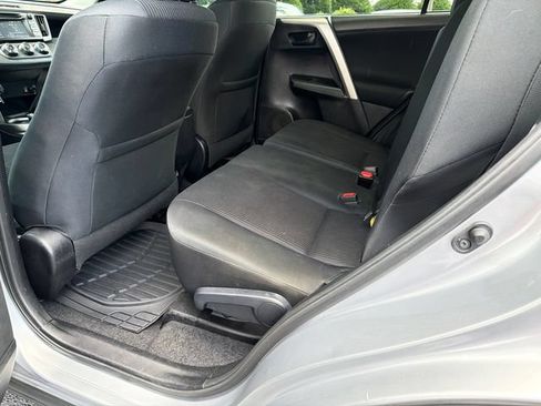 Used 2016 Toyota RAV4 LE FWD image 20