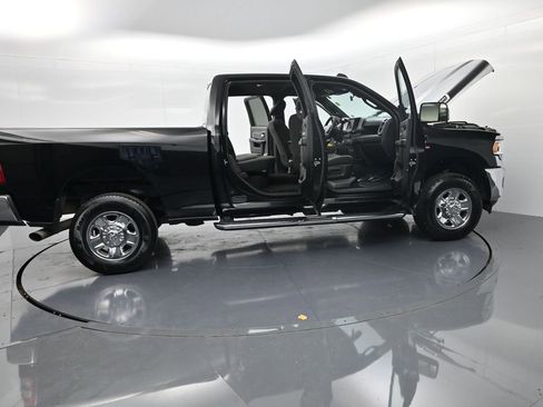 Used 2022 RAM 2500 Big Horn image 66