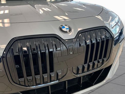 Used 2024 BMW 760i xDrive w/ Executive Package AWD/4WD image 28