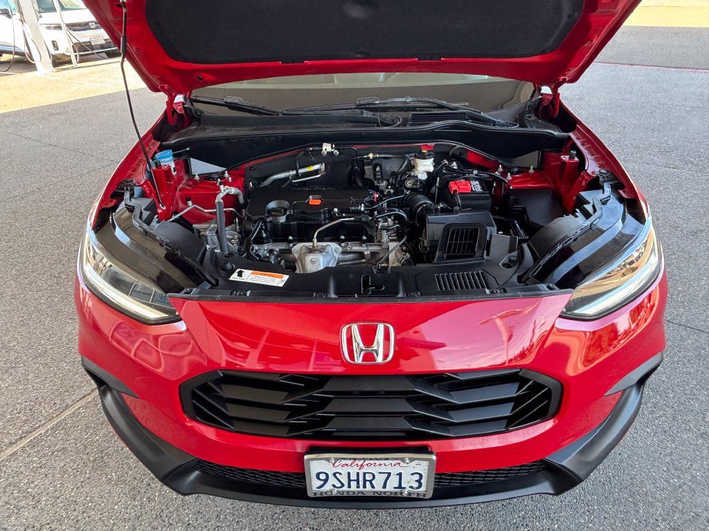 Used 2025 Honda HR-V Sport image 26