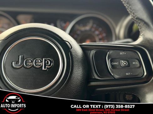Used 2018 Jeep Wrangler Unlimited Sport S image 24