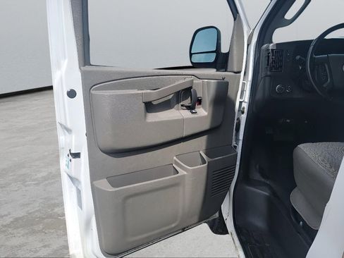 Used 2023 Chevrolet Express 3500 w/ Power Convenience Package image 14