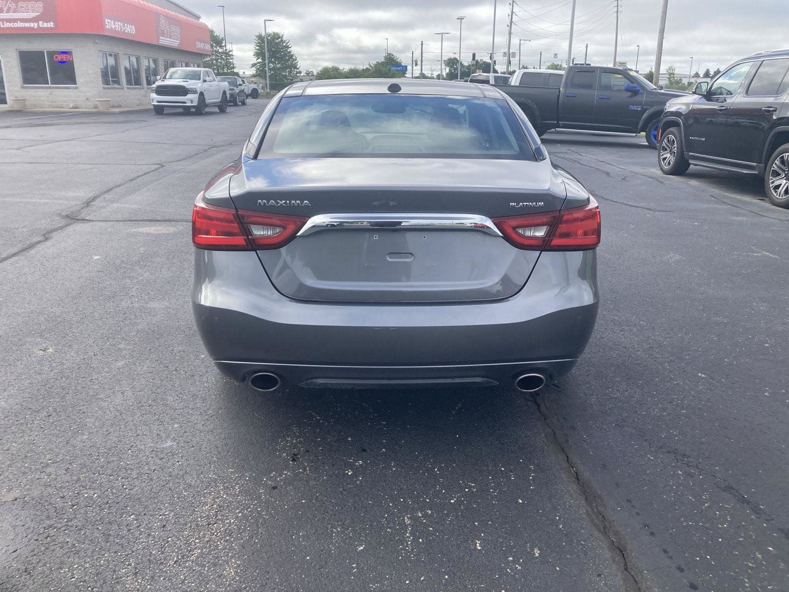 Used 2017 Nissan Maxima Platinum FWD image 6
