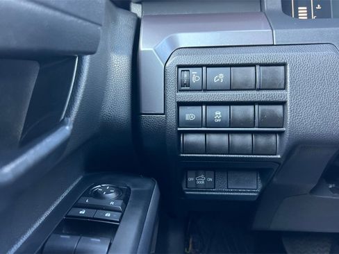 Certified 2025 Toyota Tacoma SR5 image 32