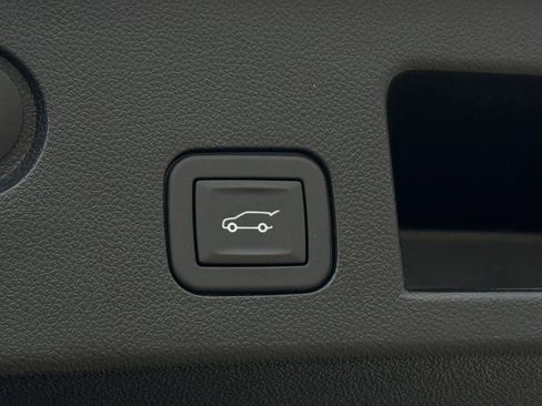 Certified 2025 Chevrolet Equinox RS w/ Safety and Technology Package image 27