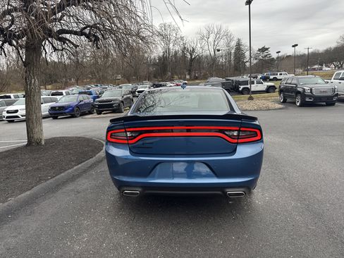 Used 2023 Dodge Charger SXT w/ Blacktop Package image 4