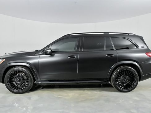 Used 2024 Mercedes-Benz Maybach GLS 600 4MATIC image 9