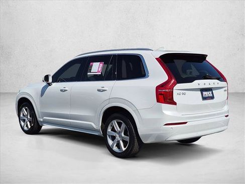 Used 2023 Volvo XC90 B5 Core AWD/4WD image 9