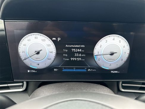 Used 2023 Hyundai Elantra SEL w/ Convenience Package image 10