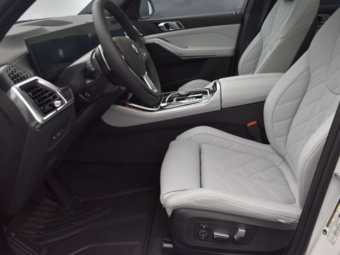 Used 2026 BMW X5 sDrive40i w/ Parking Assistance Package RWD image 12