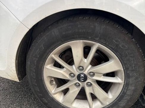 Used 2018 Kia Optima LX FWD image 22