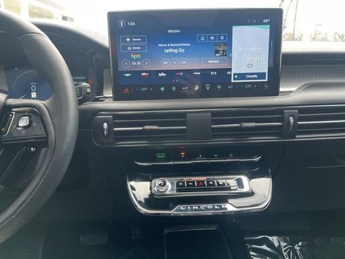Used 2023 Lincoln Corsair AWD w/ Equipment Group 101A image 31