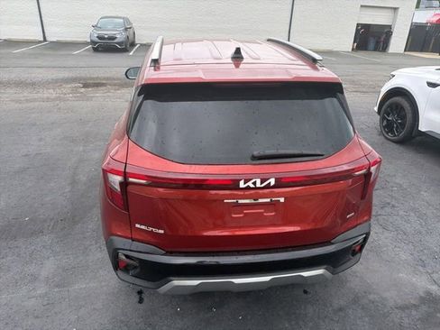 Used 2024 Kia Seltos S AWD/4WD image 5