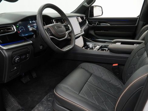 New 2025 Jeep Grand Wagoneer Series III w/ Rear Seat Video Group 1 image 16