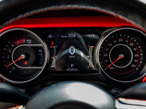 Used 2022 Jeep Gladiator Rubicon w/ LED Lighting Group image 19