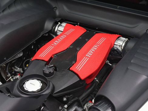 Used 2016 Ferrari 488 GTB image 30