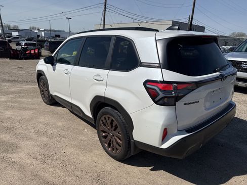 Used 2025 Subaru Forester Sport AWD/4WD image 2