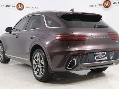 Used 2022 Genesis GV70 2.5T w/ Select Package image 4