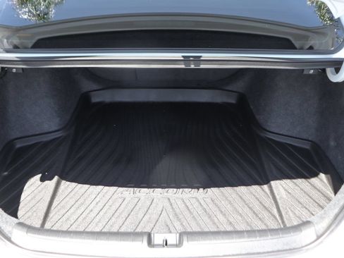Used 2022 Honda Accord Sport image 8
