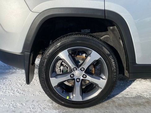 New 2026 Jeep Grand Cherokee Limited AWD/4WD image 18