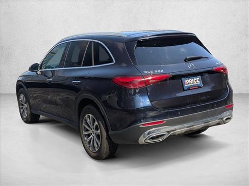 Used 2024 Mercedes-Benz GLC 300 4MATIC image 7