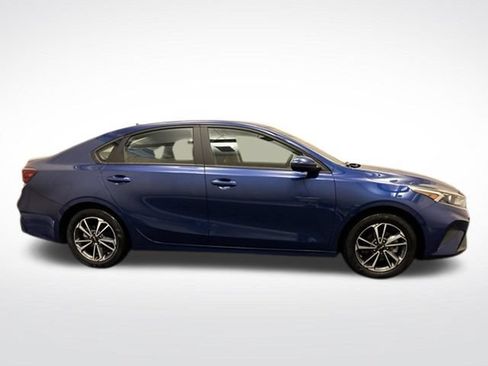 Certified 2023 Kia Forte LXS FWD image 4