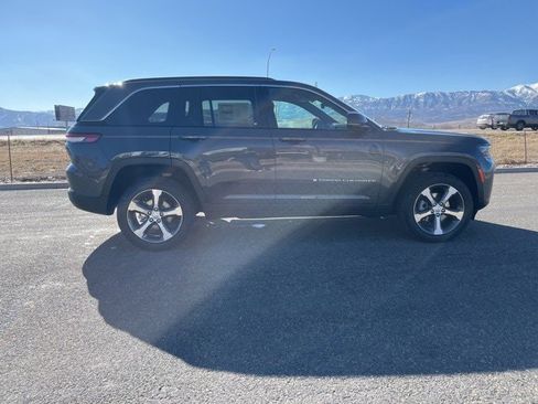New 2026 Jeep Grand Cherokee Limited image 2