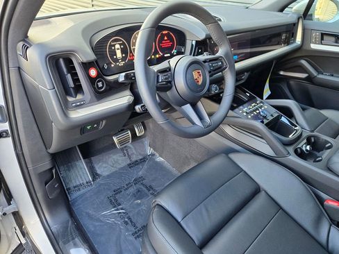 New 2026 Porsche Cayenne S AWD/4WD image 4