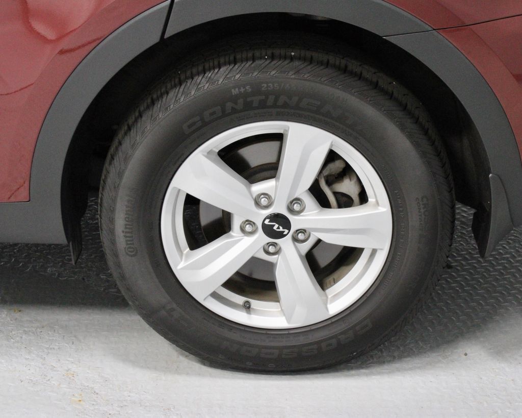 Used 2024 Kia Sorento LX FWD image 18
