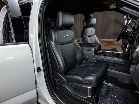 Used 2026 Ford F450 Platinum image 30