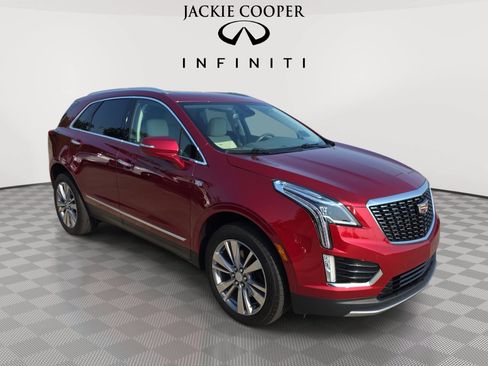 Used 2024 Cadillac XT5 Premium Luxury FWD image 3