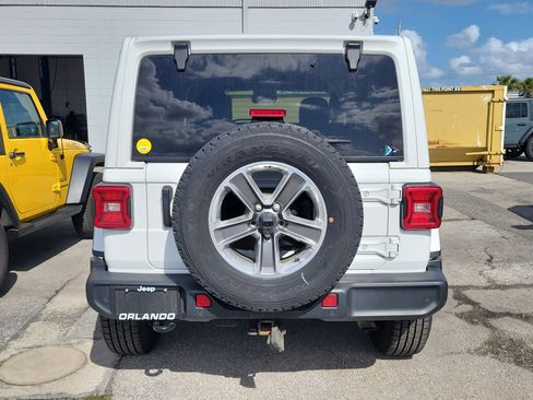 Used 2022 Jeep Wrangler Unlimited Sahara w/ Safety Group image 6