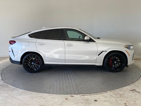 Certified 2022 BMW X6 xDrive40i w/ Executive Package image 7