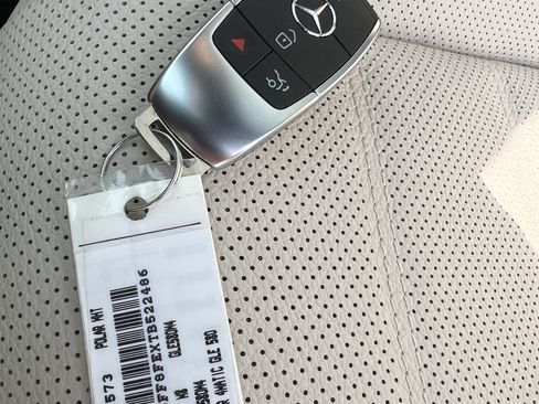 New 2026 Mercedes-Benz GLS 580 4MATIC image 38
