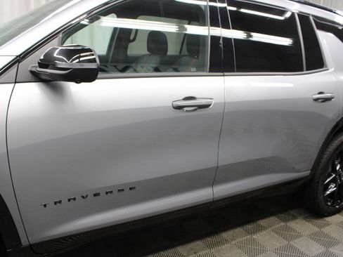 Used 2026 Chevrolet Traverse RS AWD/4WD image 56