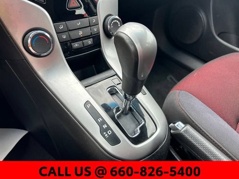 Used 2014 Chevrolet Cruze LT FWD image 19