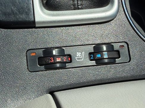 Used 2016 Toyota Highlander Limited Platinum AWD/4WD image 33