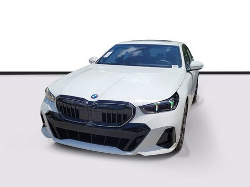 New 2027 BMW 530i w/ M Sport Package RWD image 2