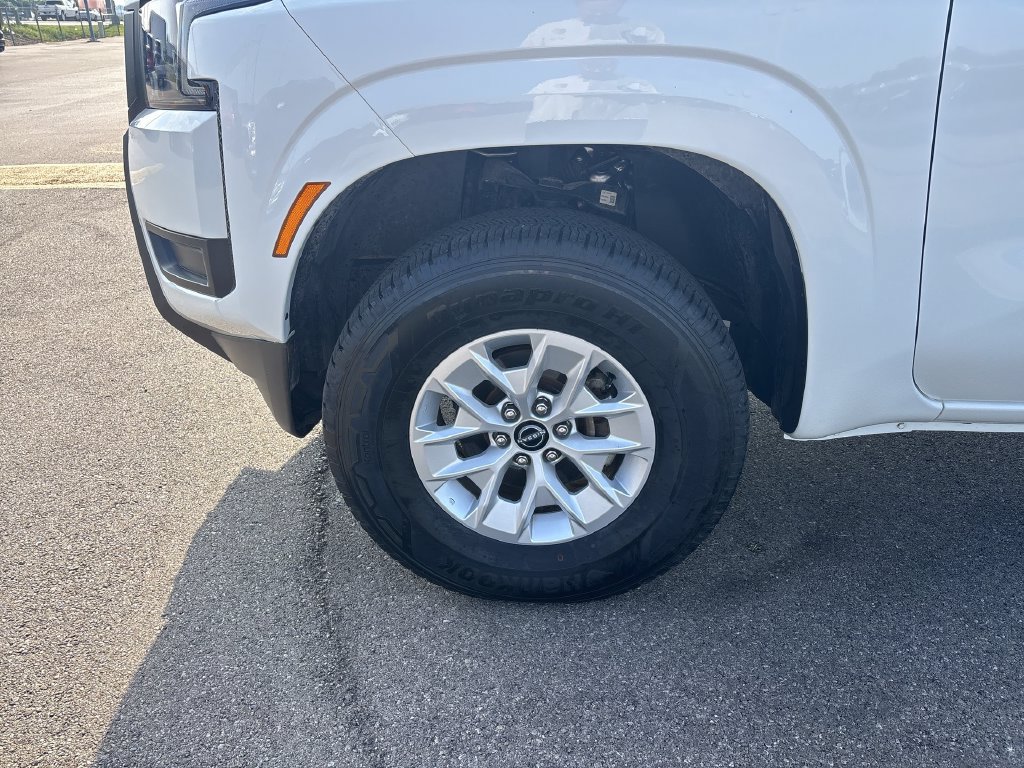 Certified 2025 Nissan Frontier S w/ S Utility Package AWD/4WD image 15
