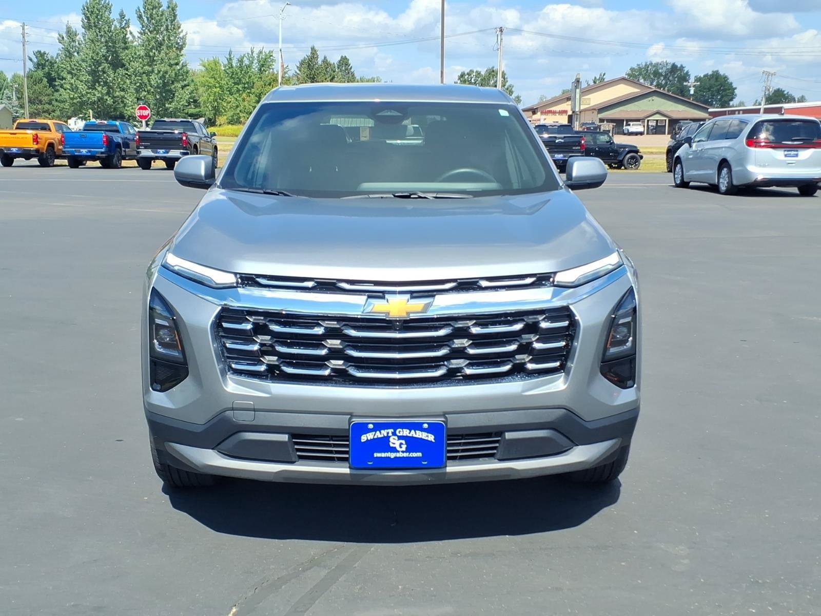 Used 2026 Chevrolet Equinox LT AWD/4WD image 9