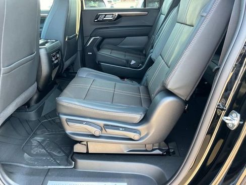 New 2026 Chevrolet Suburban High Country w/ Sun And Tow Package AWD/4WD image 20
